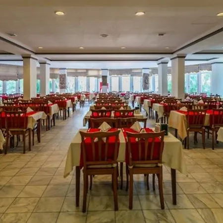 호텔 Nergos Garden 4*